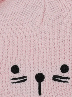 Baby Mütze mit Stickerei und Pompoms