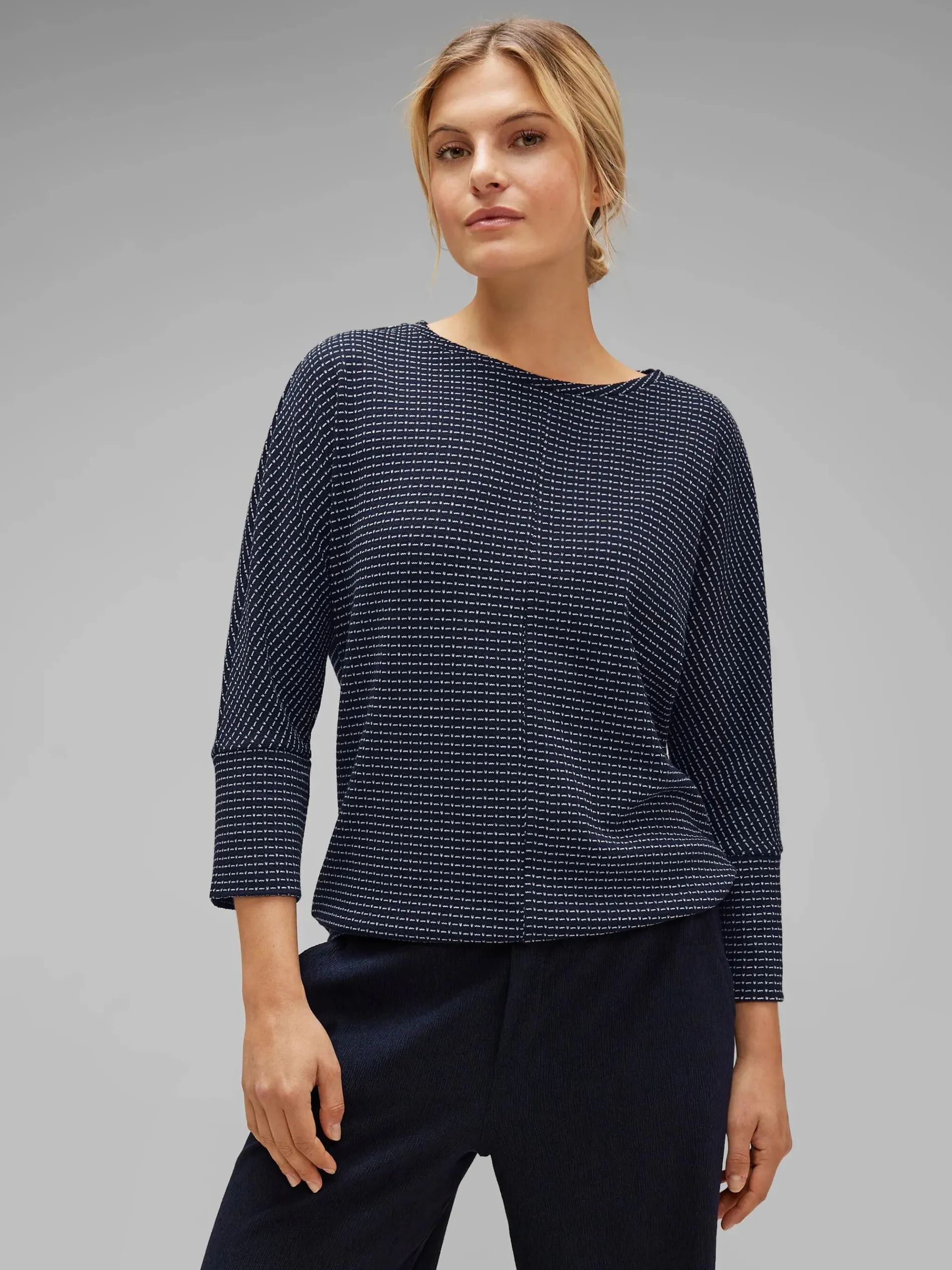 Damen Stickpullover zweifarbig