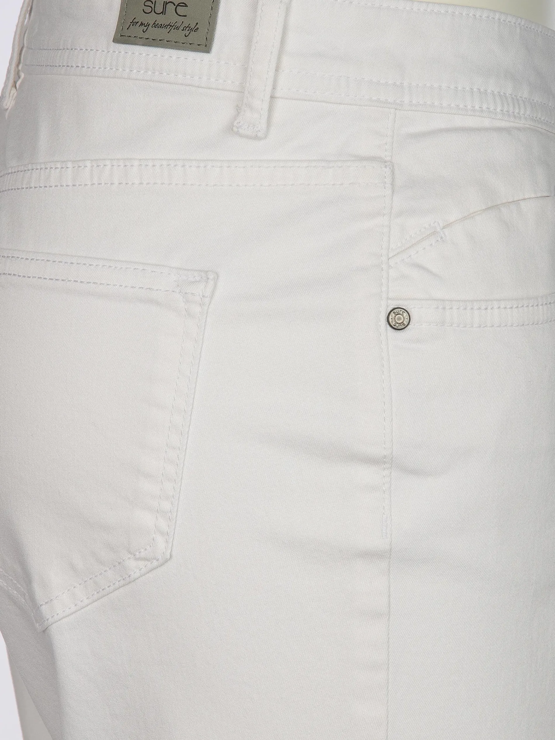 Damen Bermuda in Slim Fit