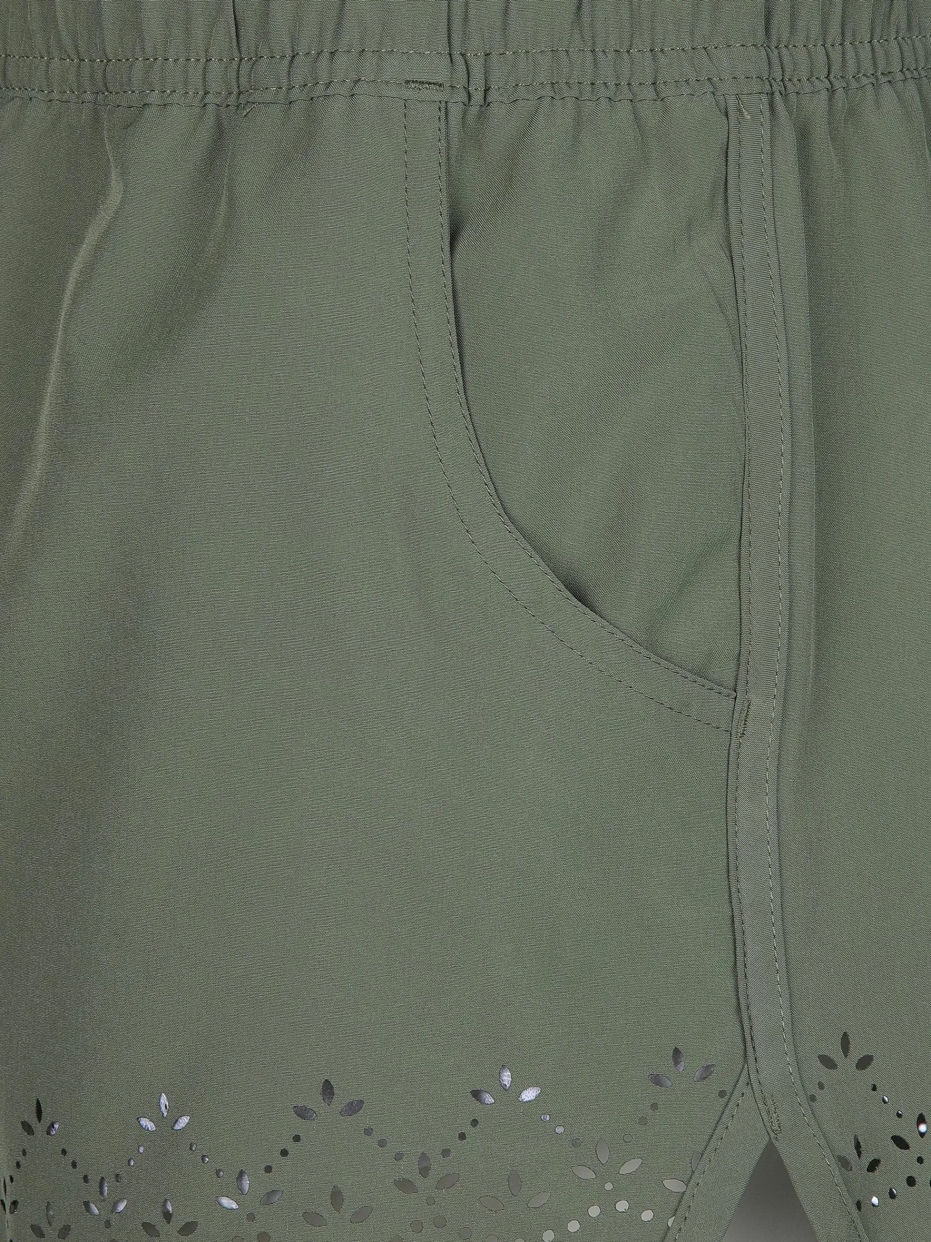 Damen Boardershorts mit Lasercut