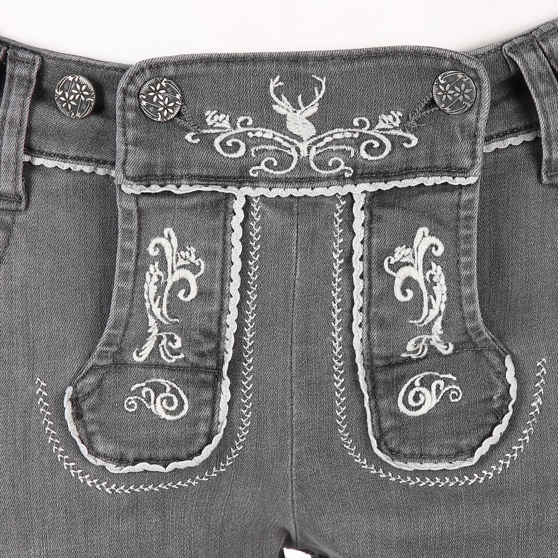 Damen Trachtenjeans in Caprilänge