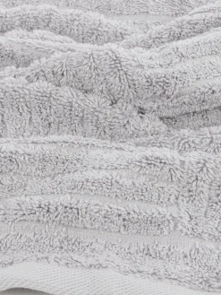 Duschtuch mit Carremuster 70x140cm