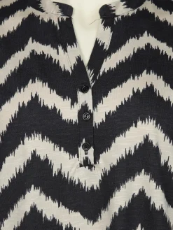 Große Größen Shirt mit Streifen-Design