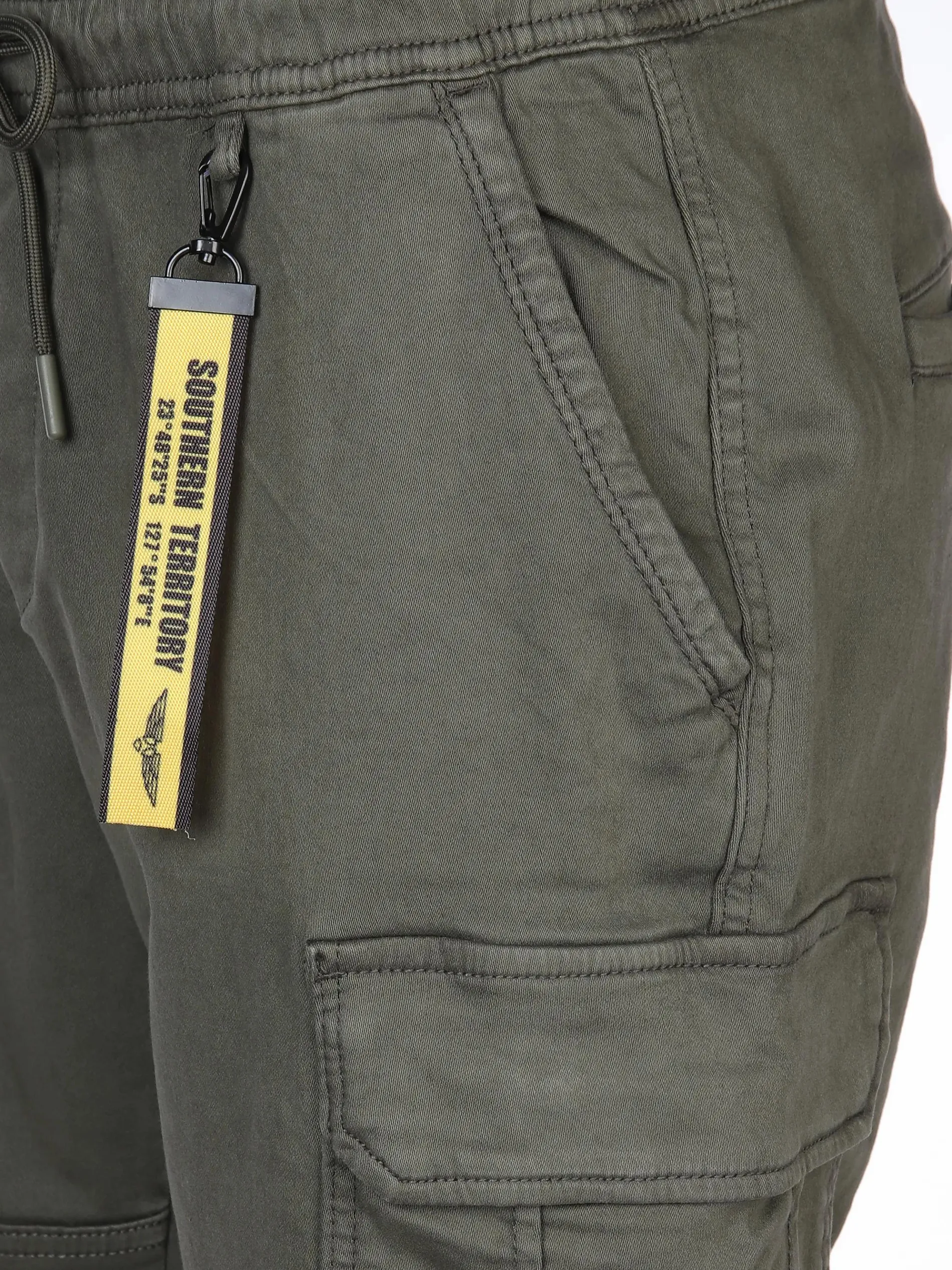 Herren Cargohose im Joggpant Style