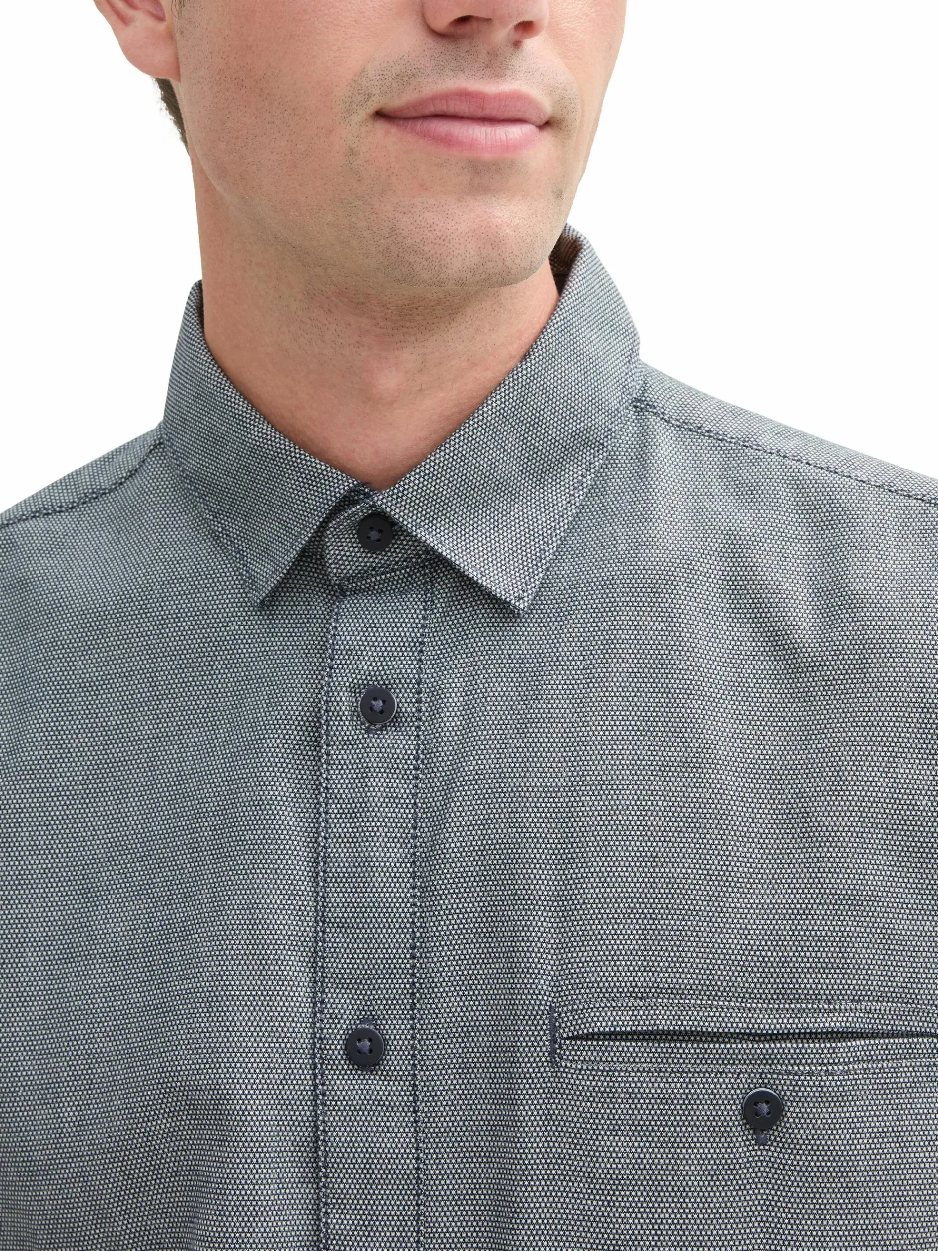 Herren Freizeithemd in ganz feiner Pünktchenstruktur