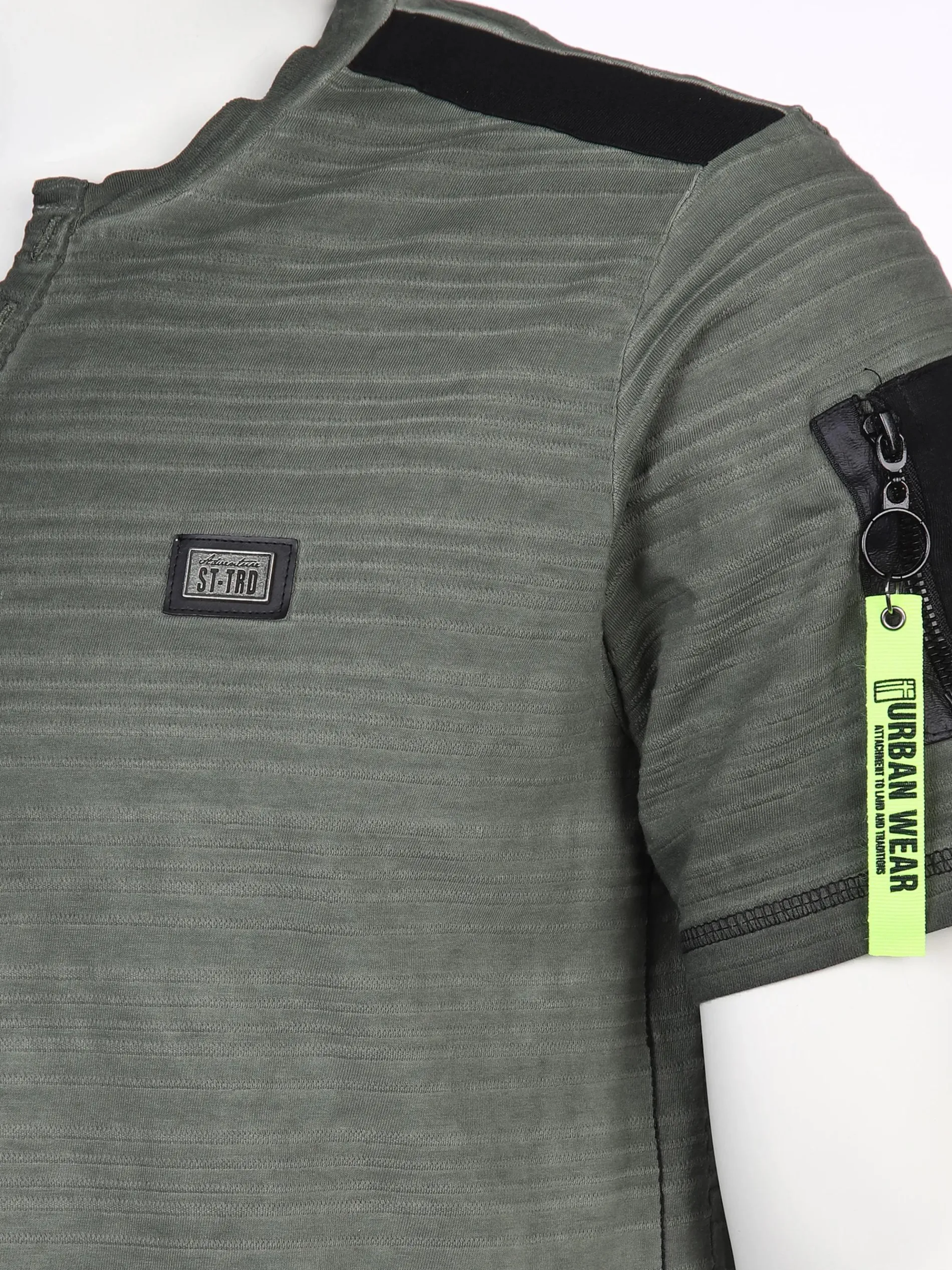 Herren Henleyshirt mit Struktur