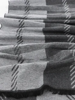 Herren Schal mit Streifenmuster