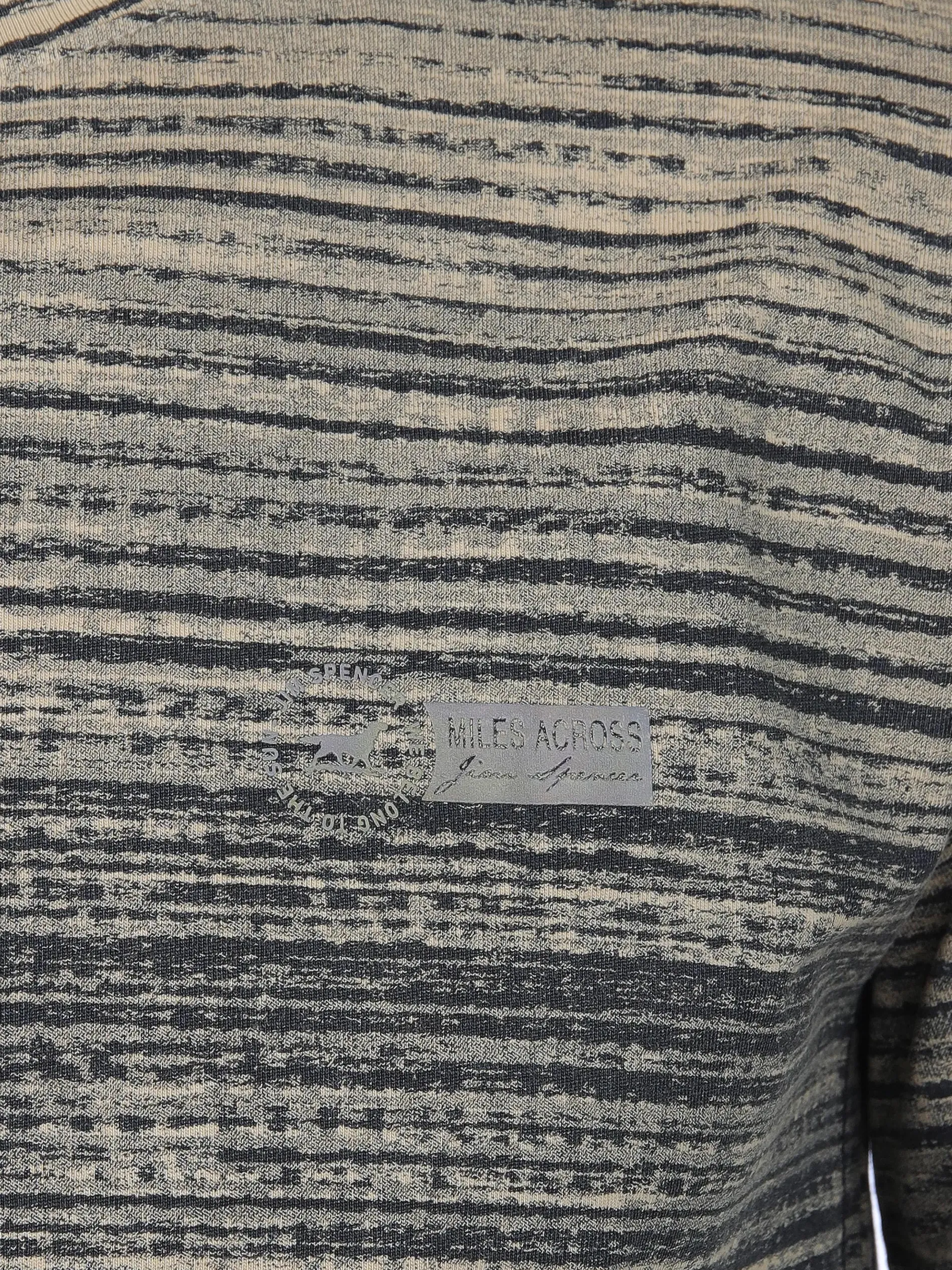 Herren Shirt im Streifenlook