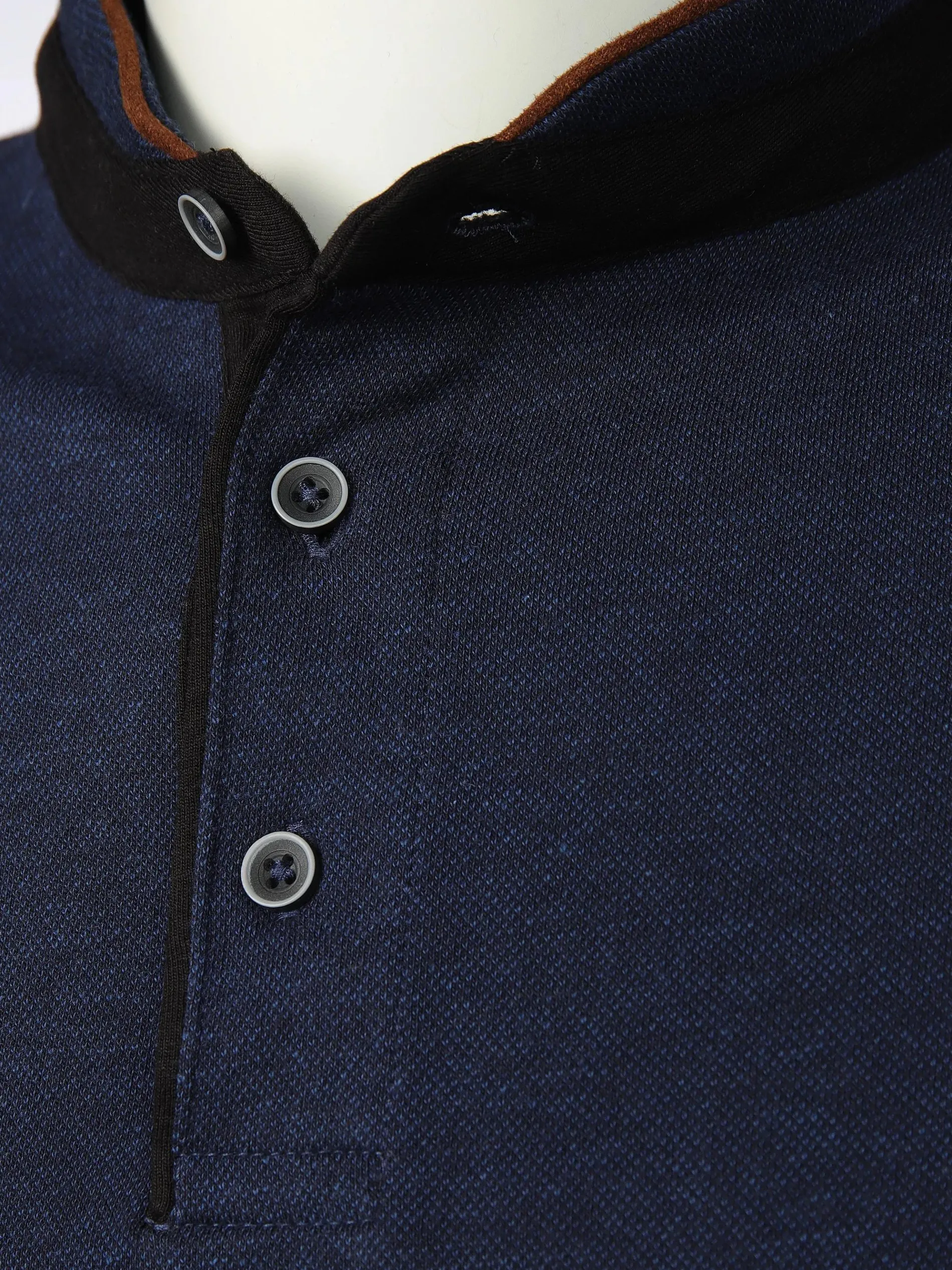 Herren Stehkragenshirt mit Knopfleiste