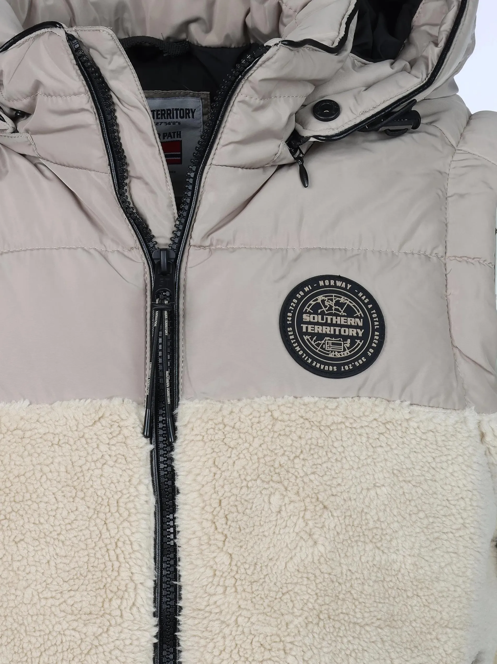 Herren Weste im Materialmix