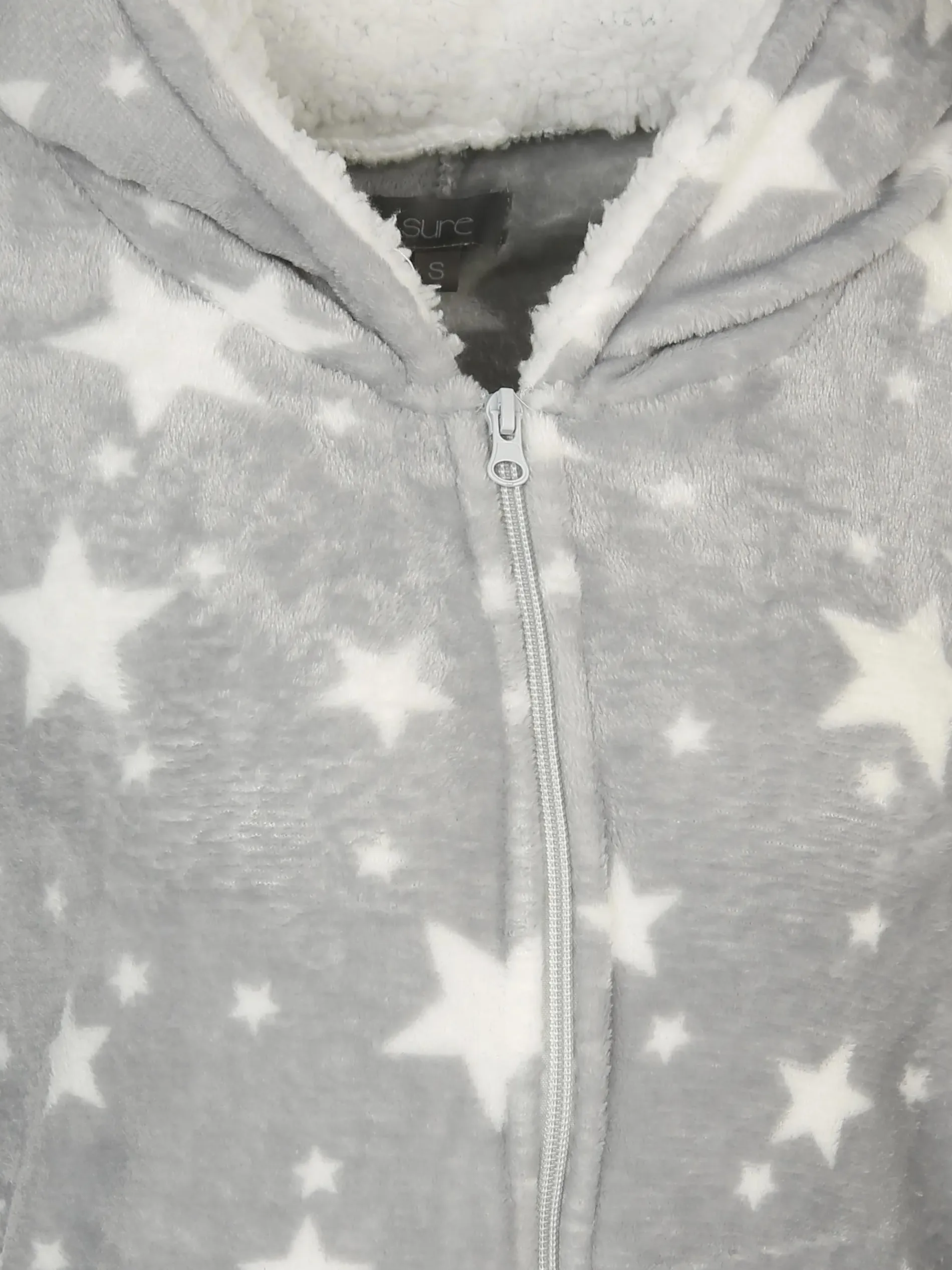 Kuschelanzug mit Kapuze